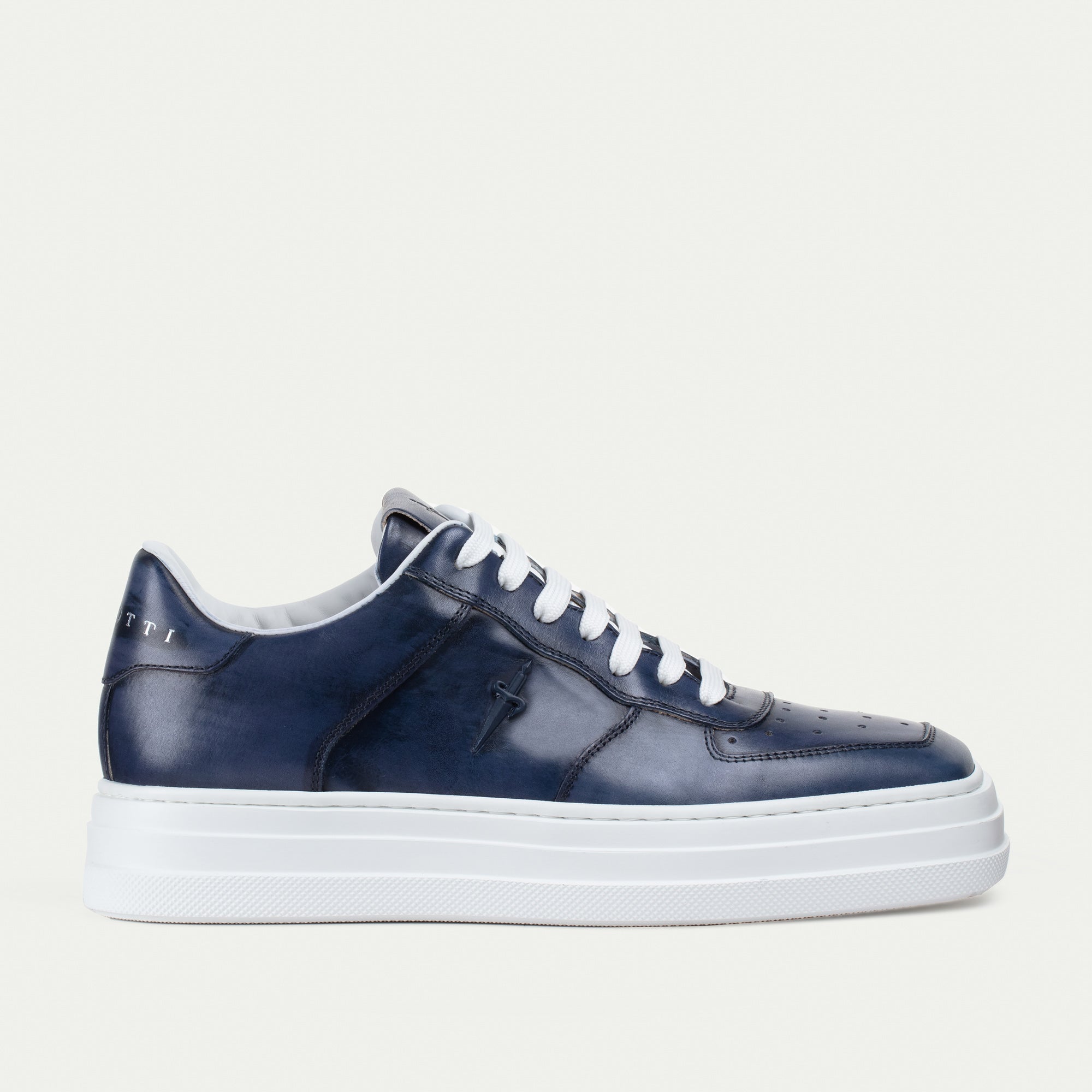Louis Vuitton Beverly Hills Sneaker Mocha. Size 05.0